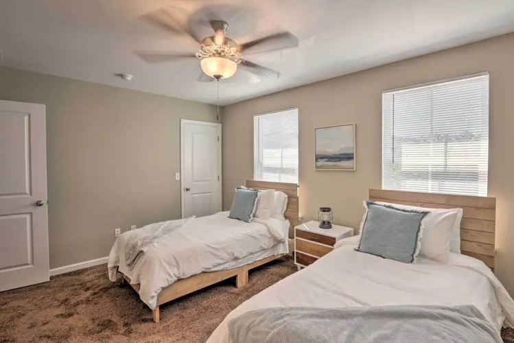 3 Bedrooms Apartment