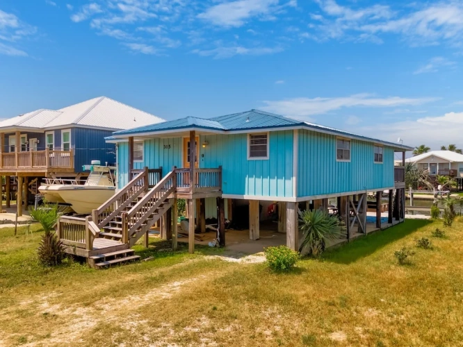 3 Bedrooms Cottage