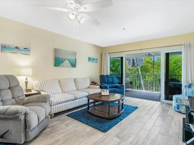 325 Mango by Distinctive Beach Rentals
