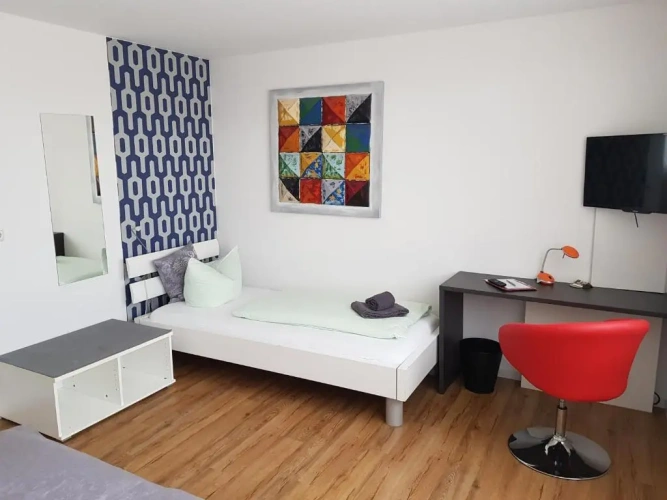 Standard Triple room