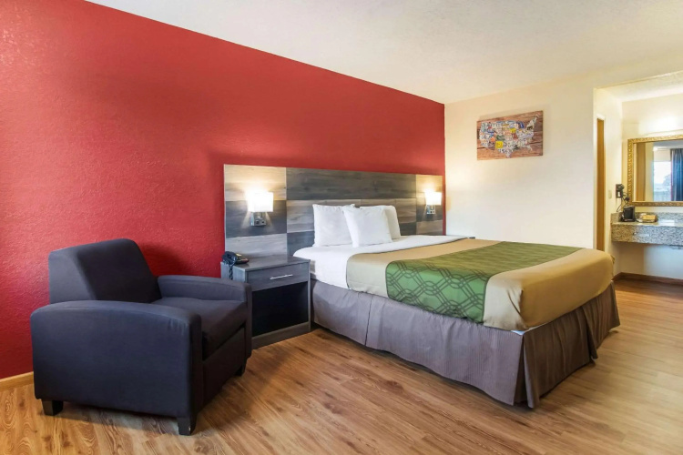 Econo Lodge Cloverdale