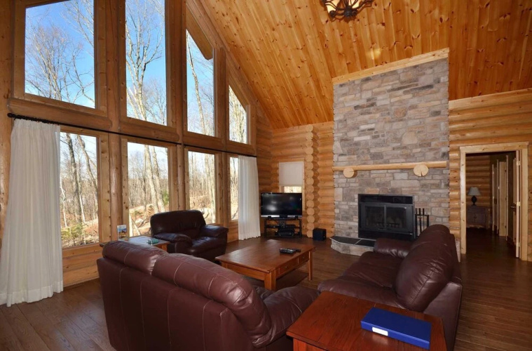 Chalet Deer Lodge