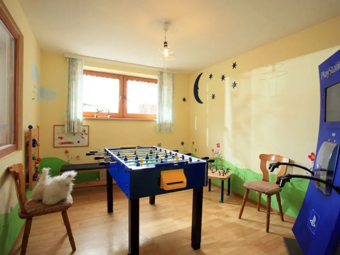 Apartment in Brixen im Thale With a Garden
