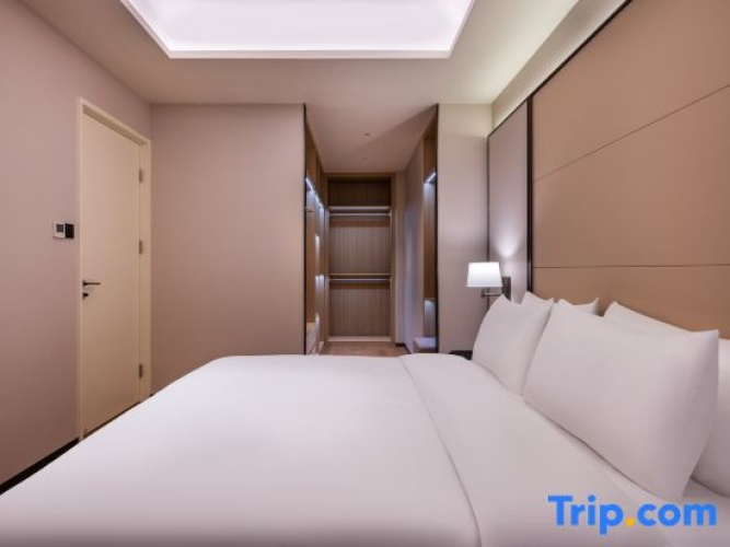 2 Bedrooms Executive Apartment
