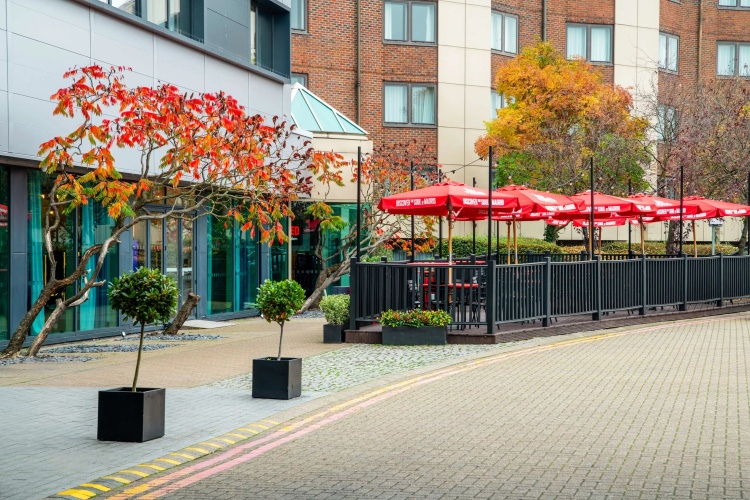 Radisson Red London Heathrow photo 27