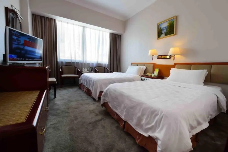 The Overseas Chinese Building Hotel