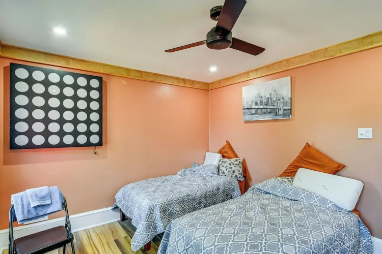 Walkable Neighborhood: Updated Morton Home!