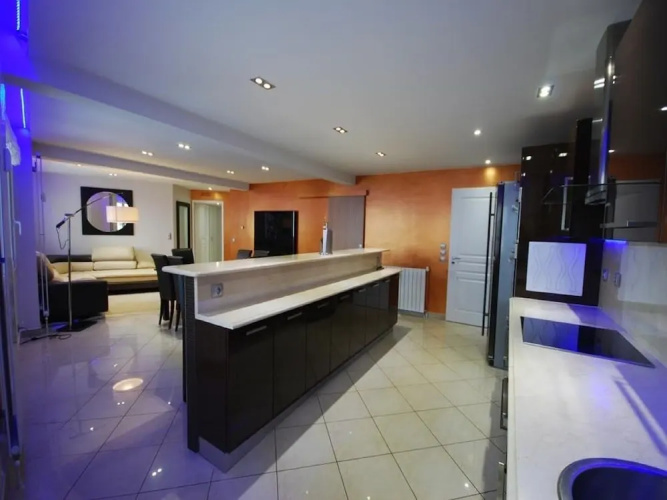 Three Bedroom Carlton Cannes
