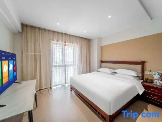 1 Bedroom Business Double Suite