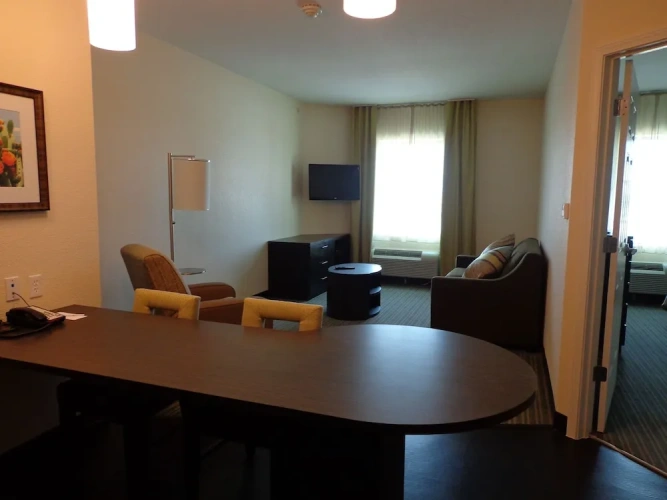 1 Bedroom Suite