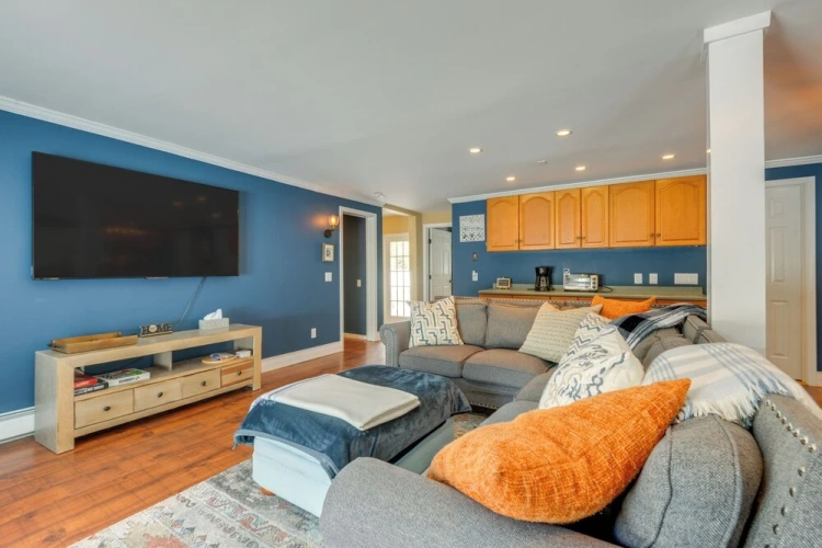 4 Bedrooms Cottage