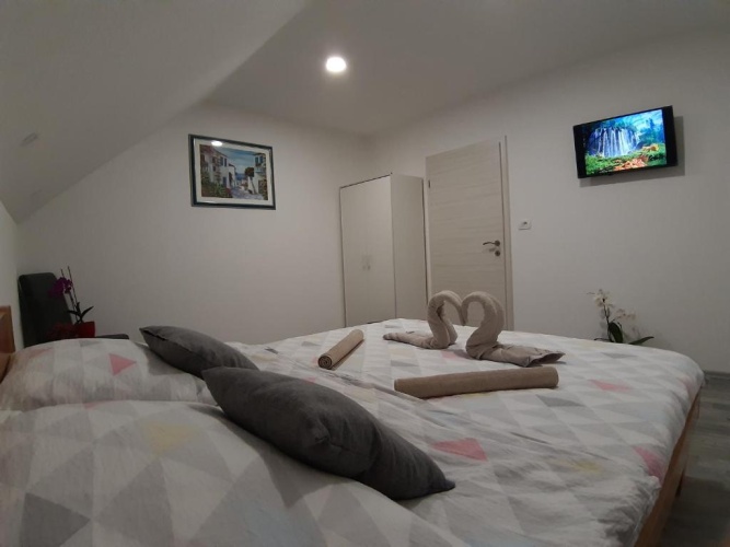 2 Bedrooms Apartment with balcony and with view