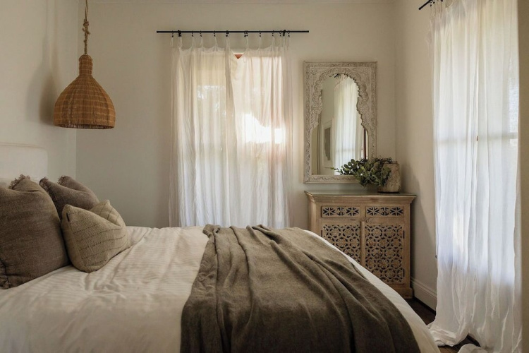 Hinterland House