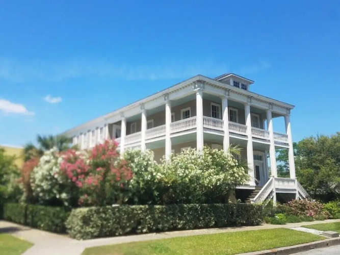 The Lasker Inn - B&b - Galveston, TX
