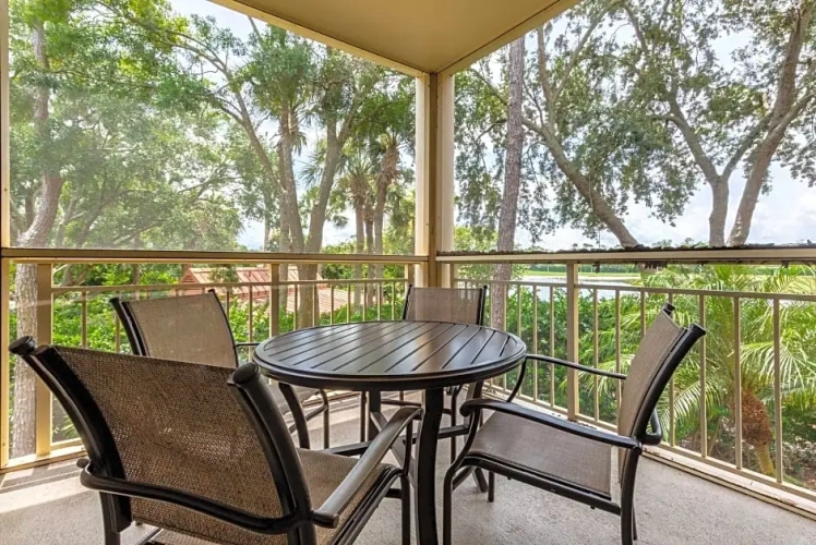 2 Bedrooms Quadruple Villa with balcony
