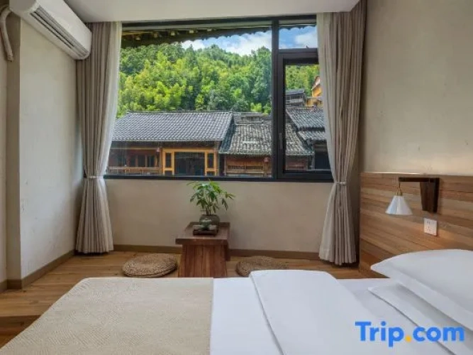 Standard Double room with water view
