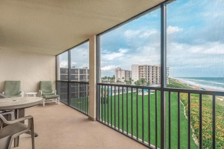 2 Bedrooms Apartment with balcony and with ocean view