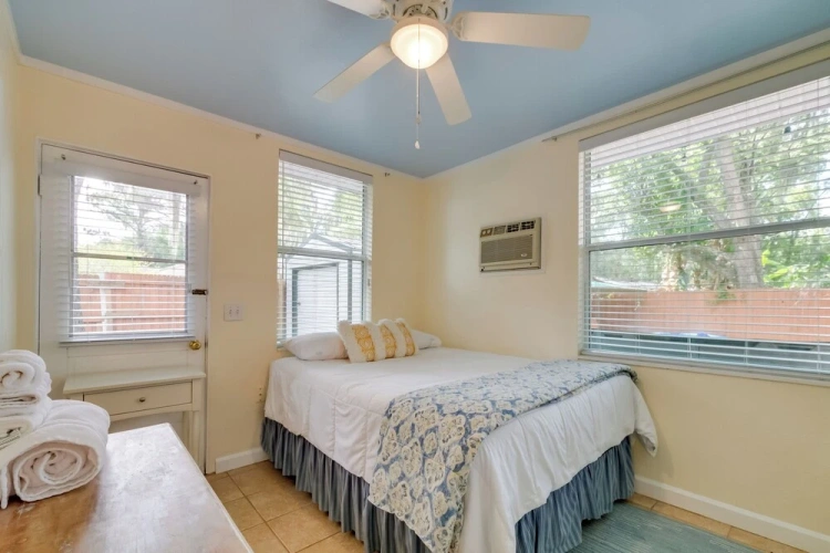 3 Bedrooms Cottage