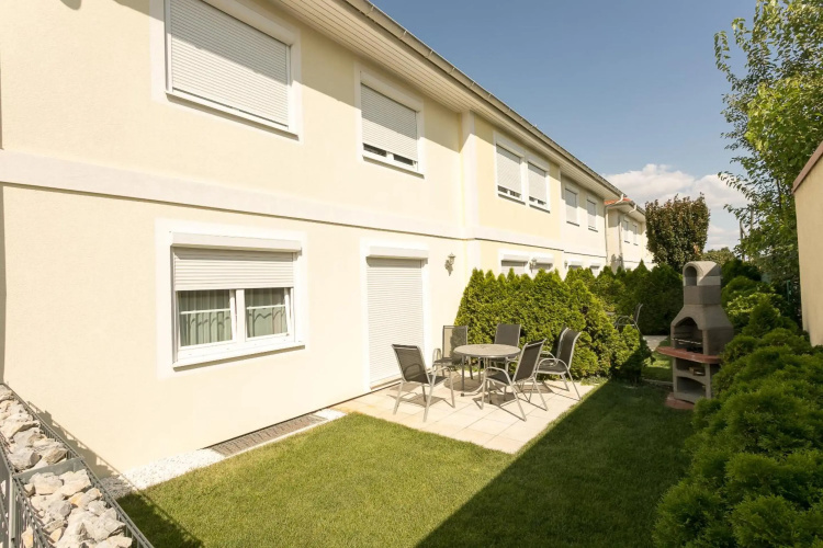 Studio Apartment Lehen 2