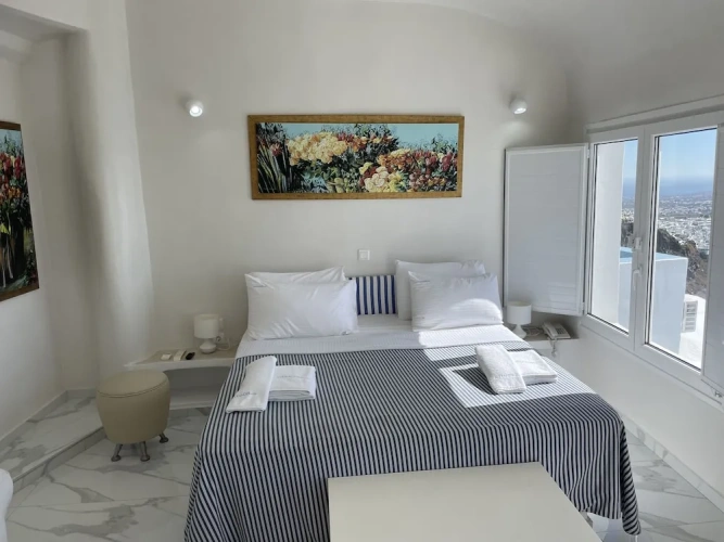 Suite with balcony