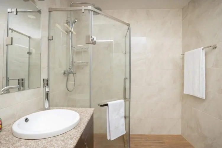 1bdr luxury apartment