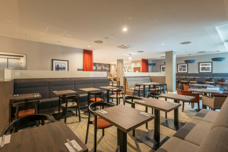Hampton by Hilton Munich City West photo 18