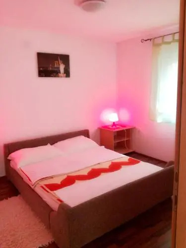 Apartment Ul. Mali Dol - 2