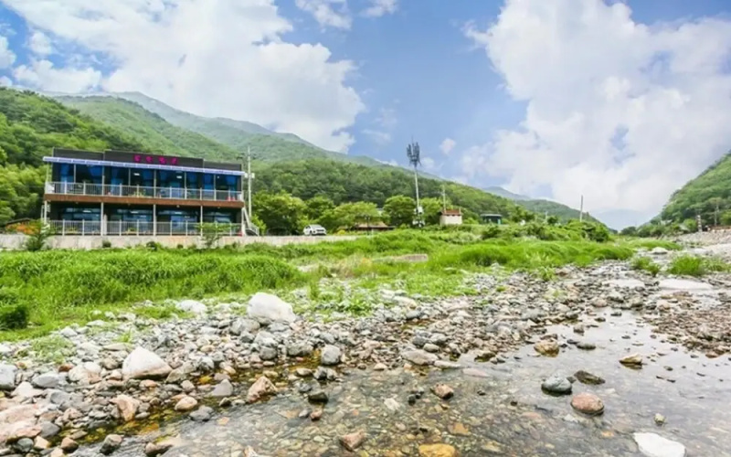 Yangsan Doyeon Valley Pension