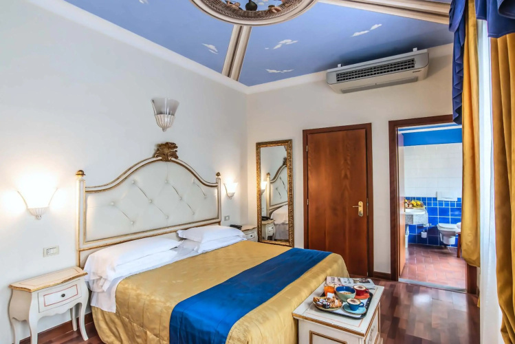 Porta Faenza Hotel