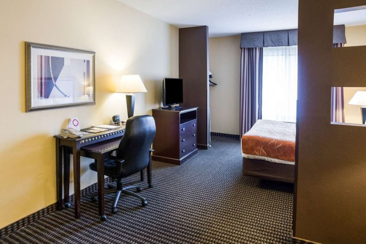 Comfort Suites Rochester