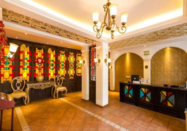 Royal Garden Inn