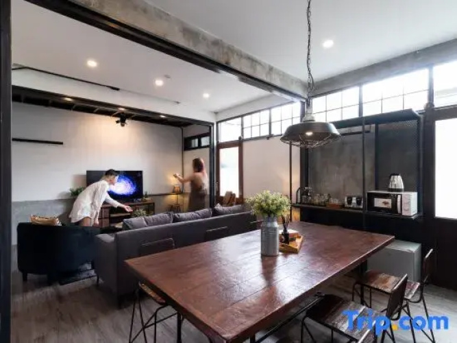 Ombra House 21-24