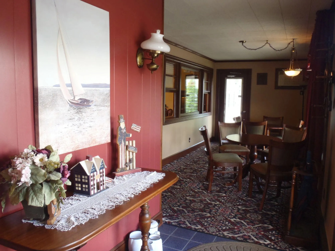 Glass House Inn Erie Near I-90 & I-79
