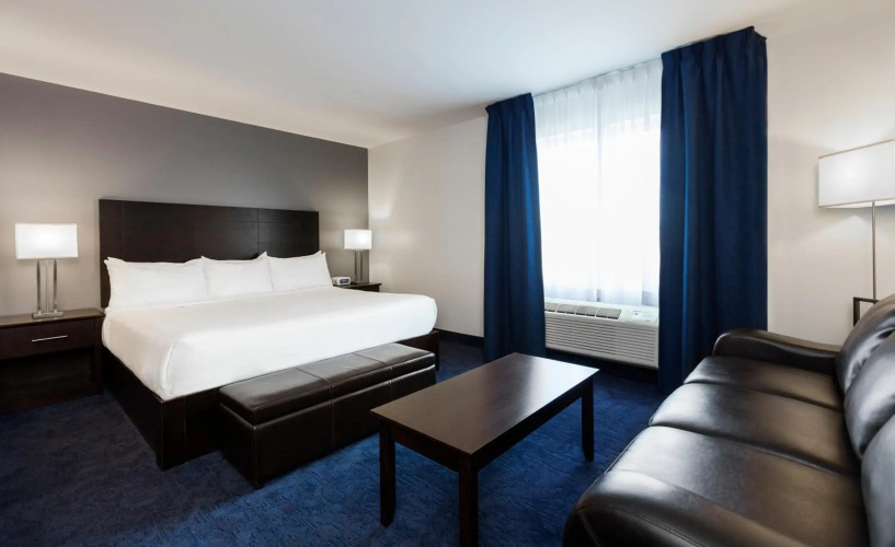 Imperia Hotel and Suites