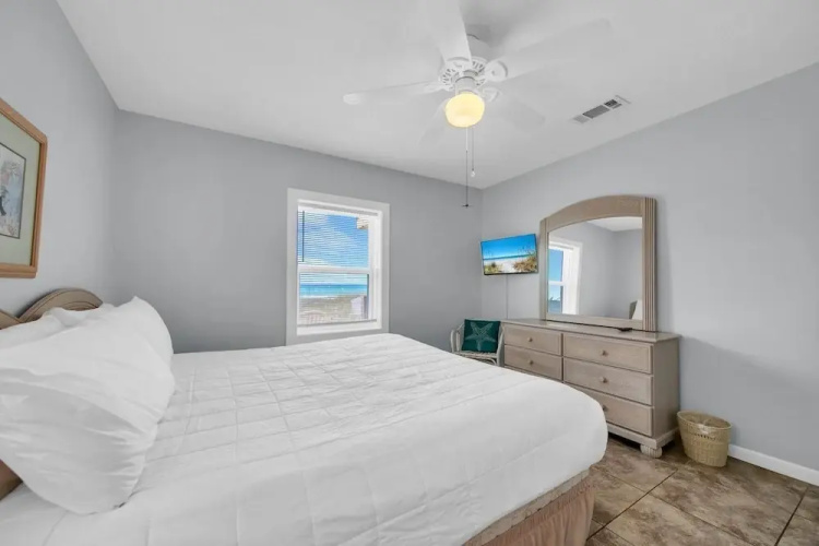 Belles Beach House