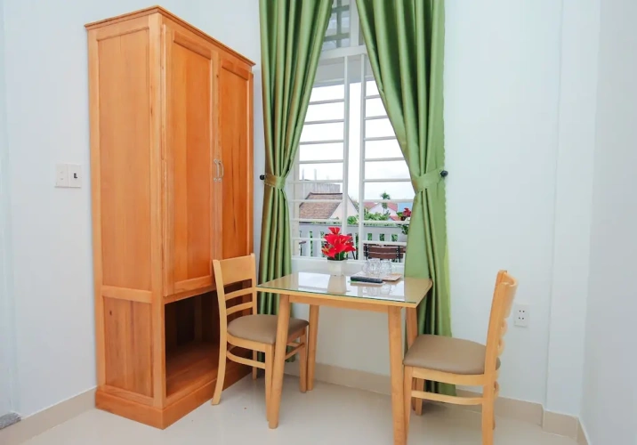 Standard Quadruple room with city view