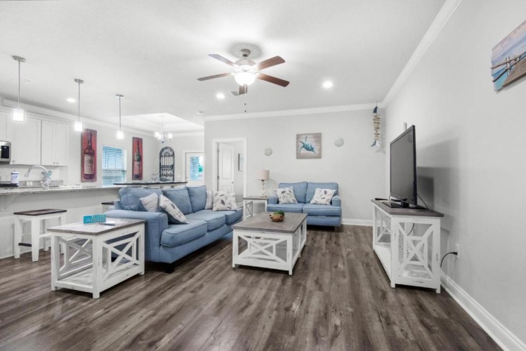 3 Bedrooms Cottage
