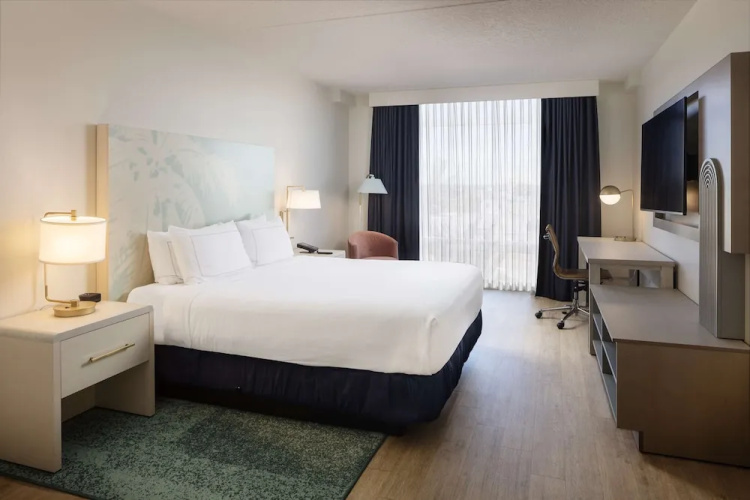Hotel Morrison FLL Airport