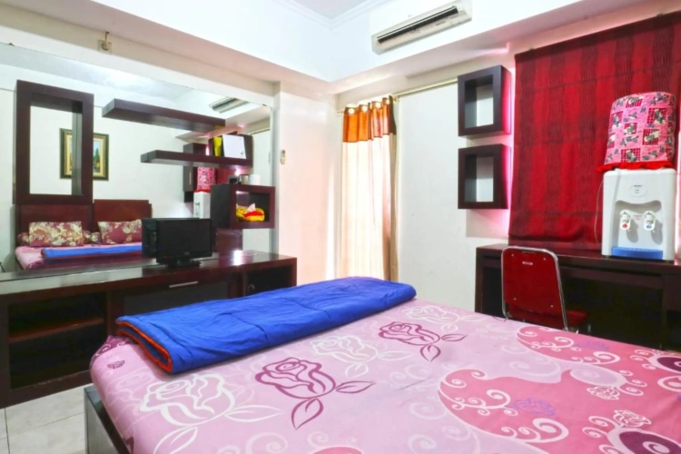 Deluxe Single Studio