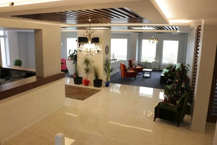 Huseyin Hotel