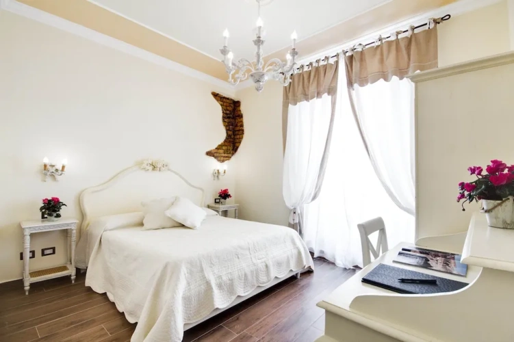 Luxury Double Suite with city view