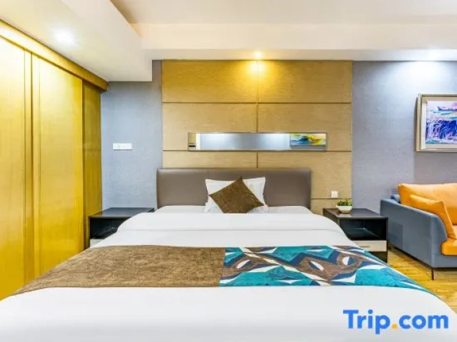 Deluxe Double room with city view