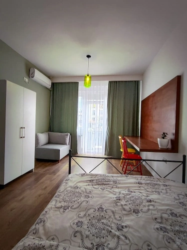Classic Twin room with city view