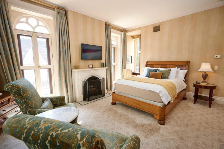 Mansion Hill Inn