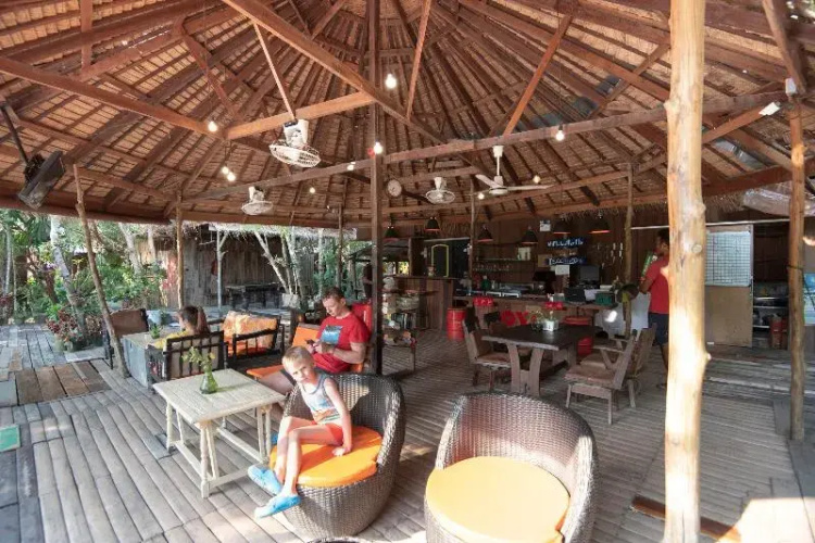 Oyo 693 Tree House Cottage