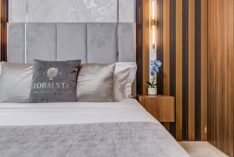 GLOBALSTAY. DAMAC Reva Residences