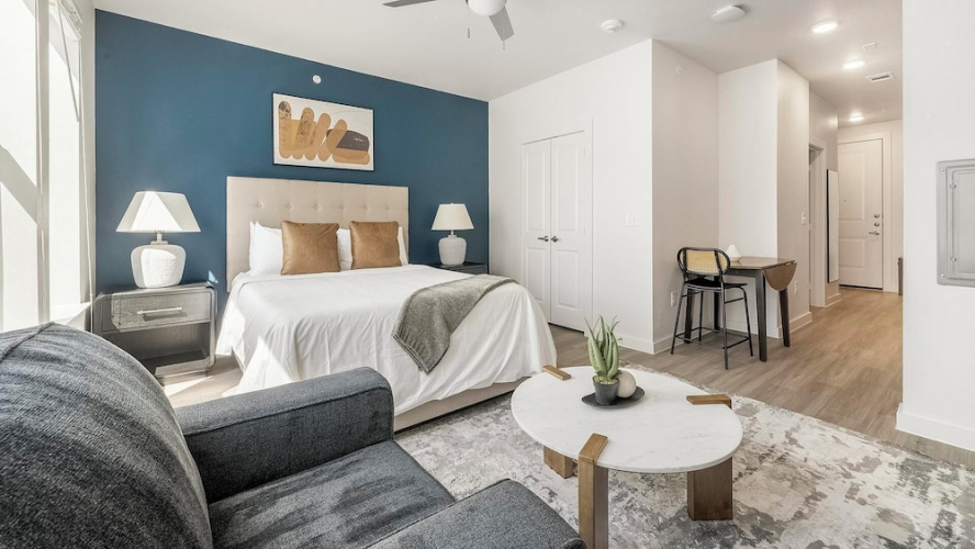 Landing Apartments - South Austin