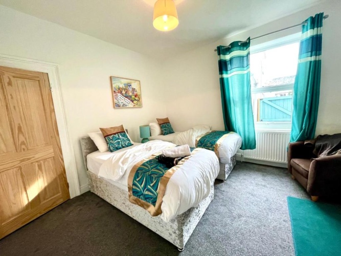 3 Bedrooms Cottage