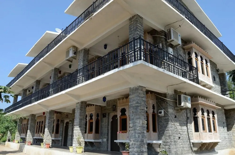 Sada Nira Resort