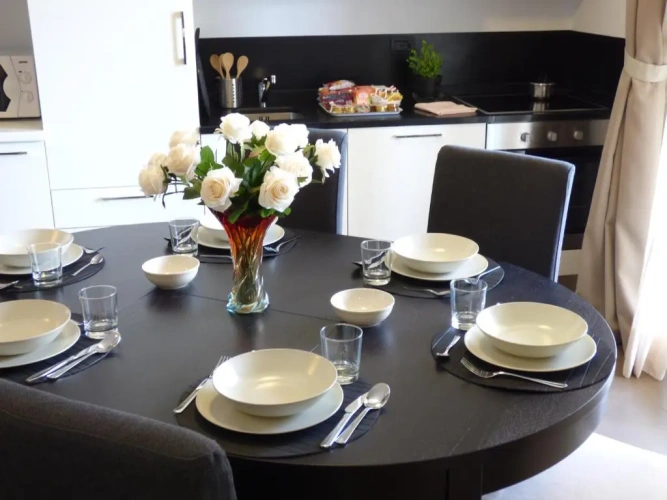 2 Bedrooms Apartment with balcony